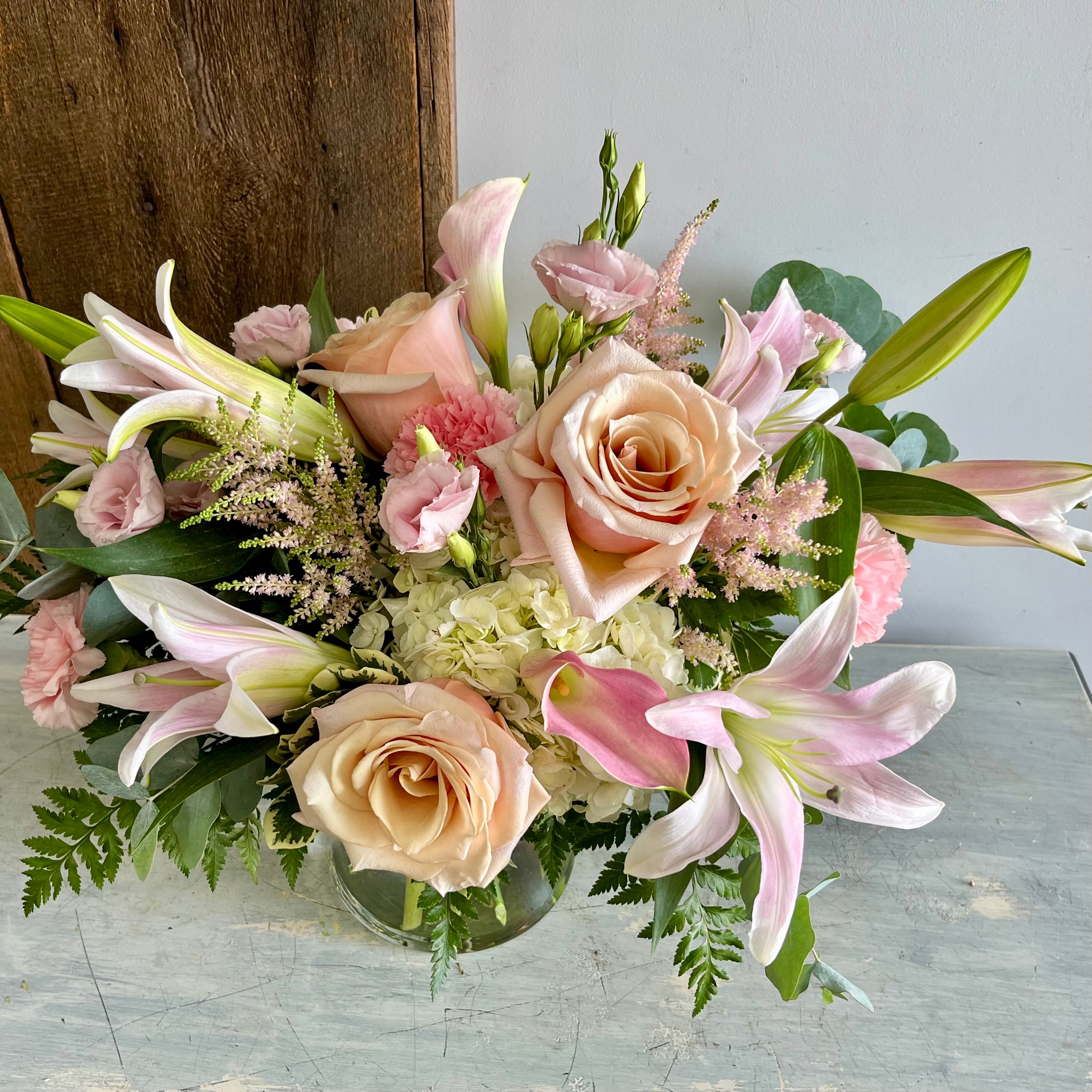 Lavish & Lovely ~ Centerpiece