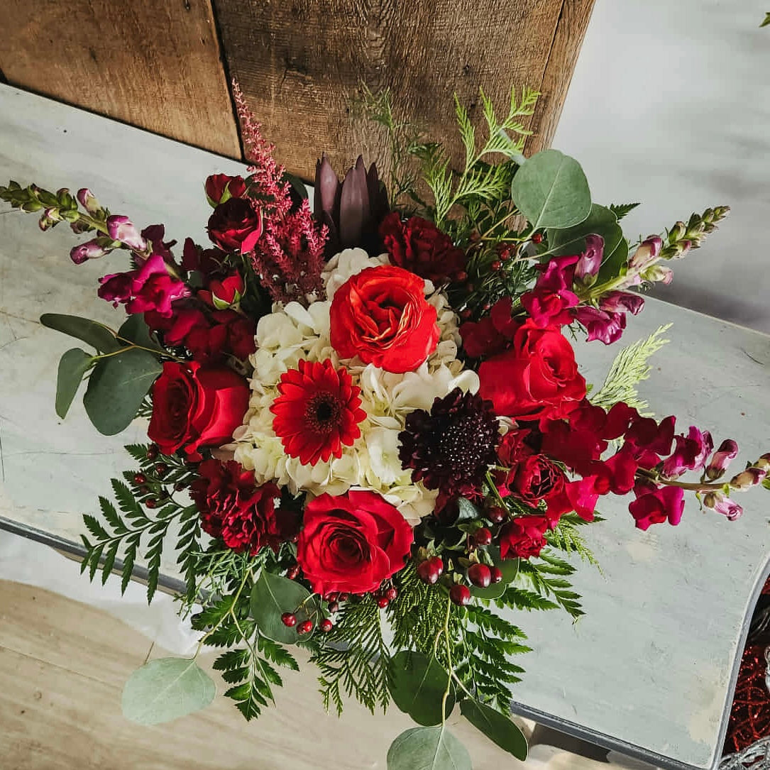 Christmas Marvelous Middle ~ Centerpiece