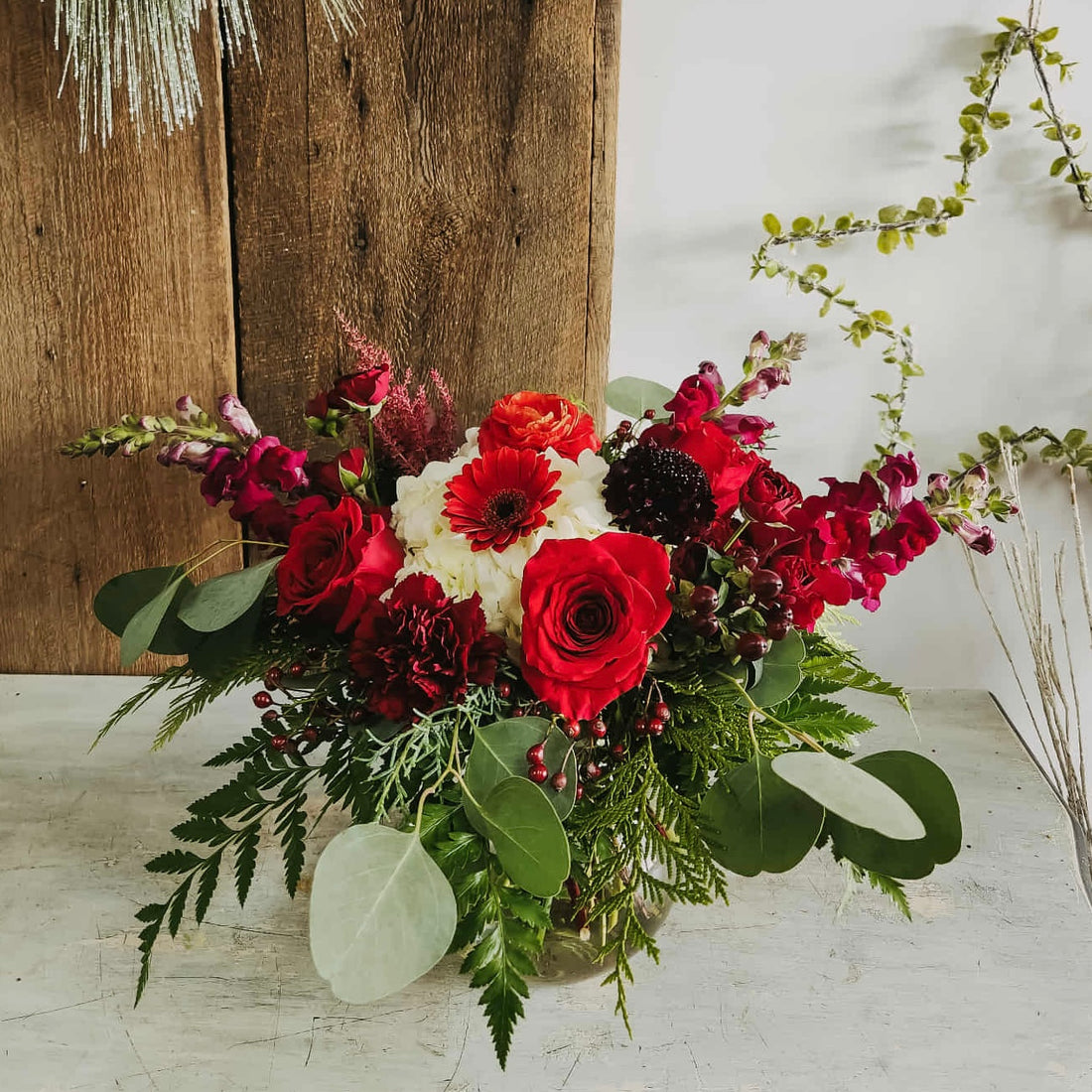 Christmas Marvelous Middle ~ Centerpiece