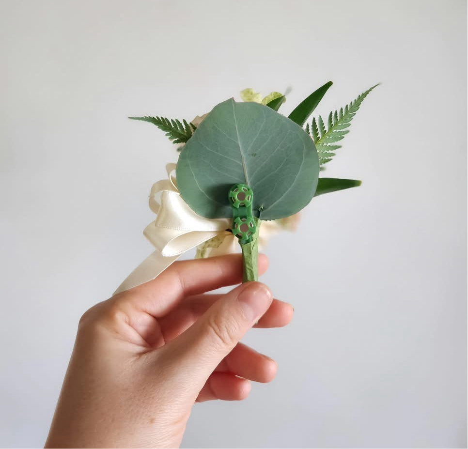 Pin-On Corsage