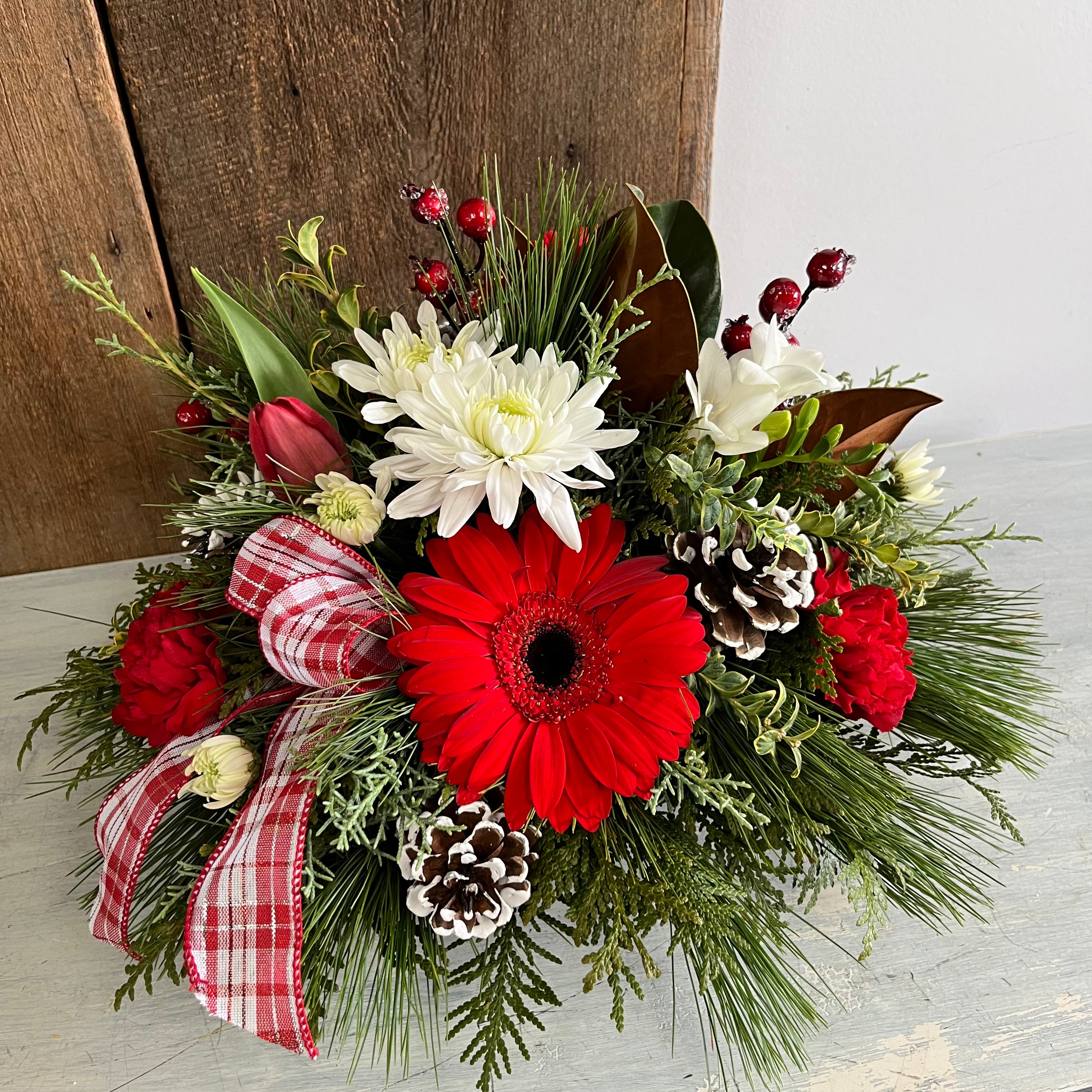Christmas Marvelous Middle ~ Centerpiece