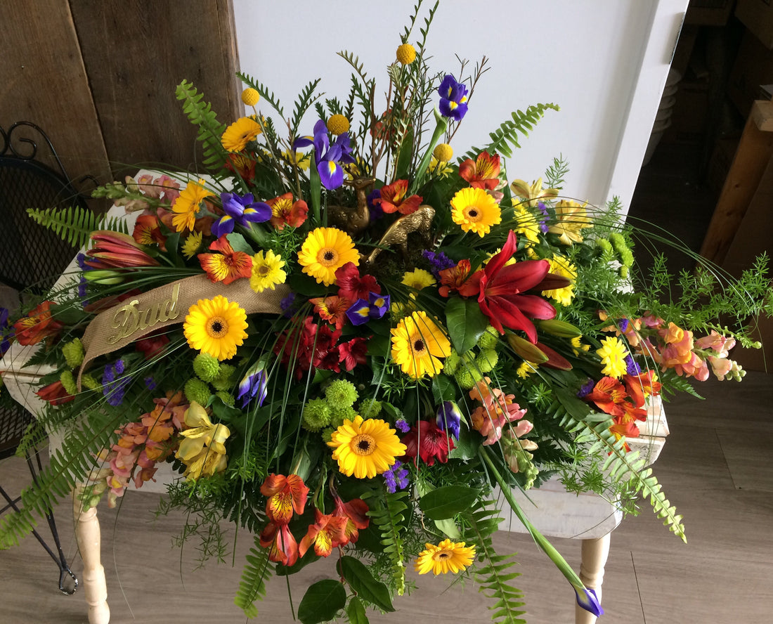 Standard Casket Spray   (for display on an open casket)