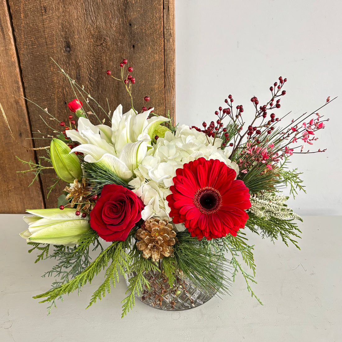 Christmas Marvelous Middle ~ Centerpiece