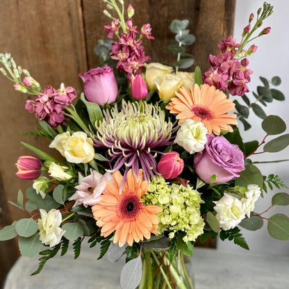 Marvelous Middle ~ Vase Arrangement