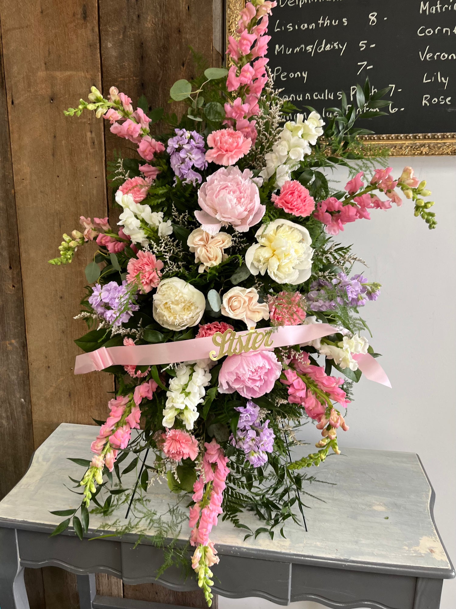 Spray flowers for online funeral