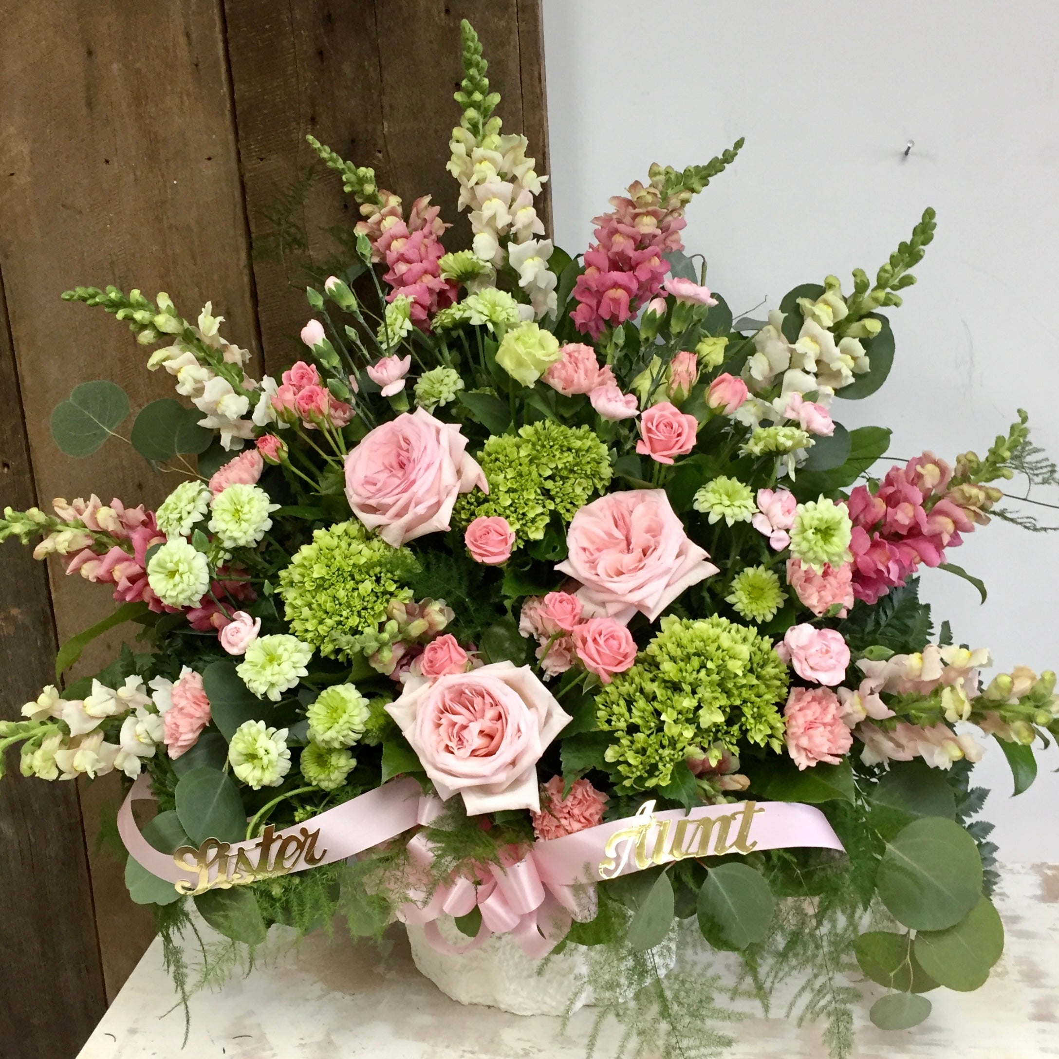 Traditional Style Sympathy Arrangement (Large)